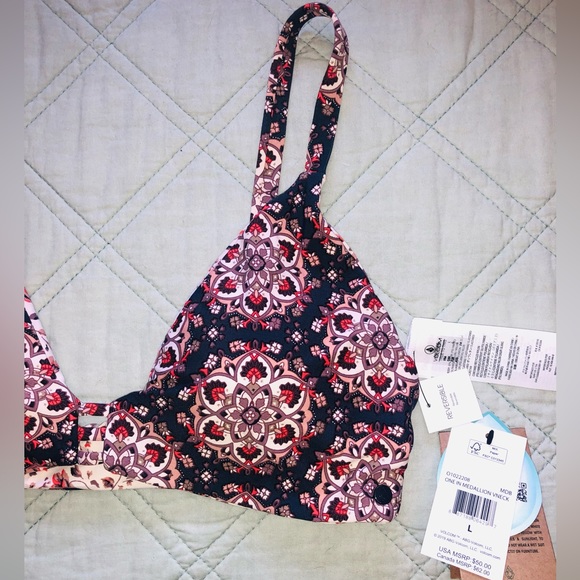 Volcom bikini top (L) - Picture 3 of 13